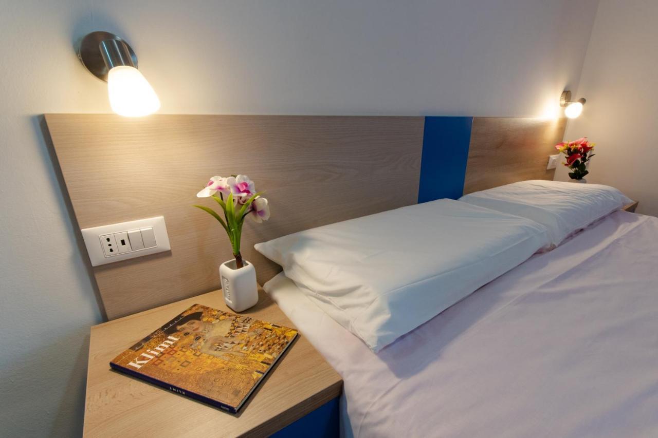 Bed & Blu Hotell La Caletta Eksteriør bilde
