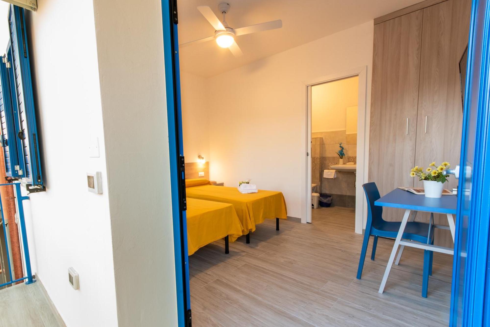 Bed & Blu Hotell La Caletta Eksteriør bilde