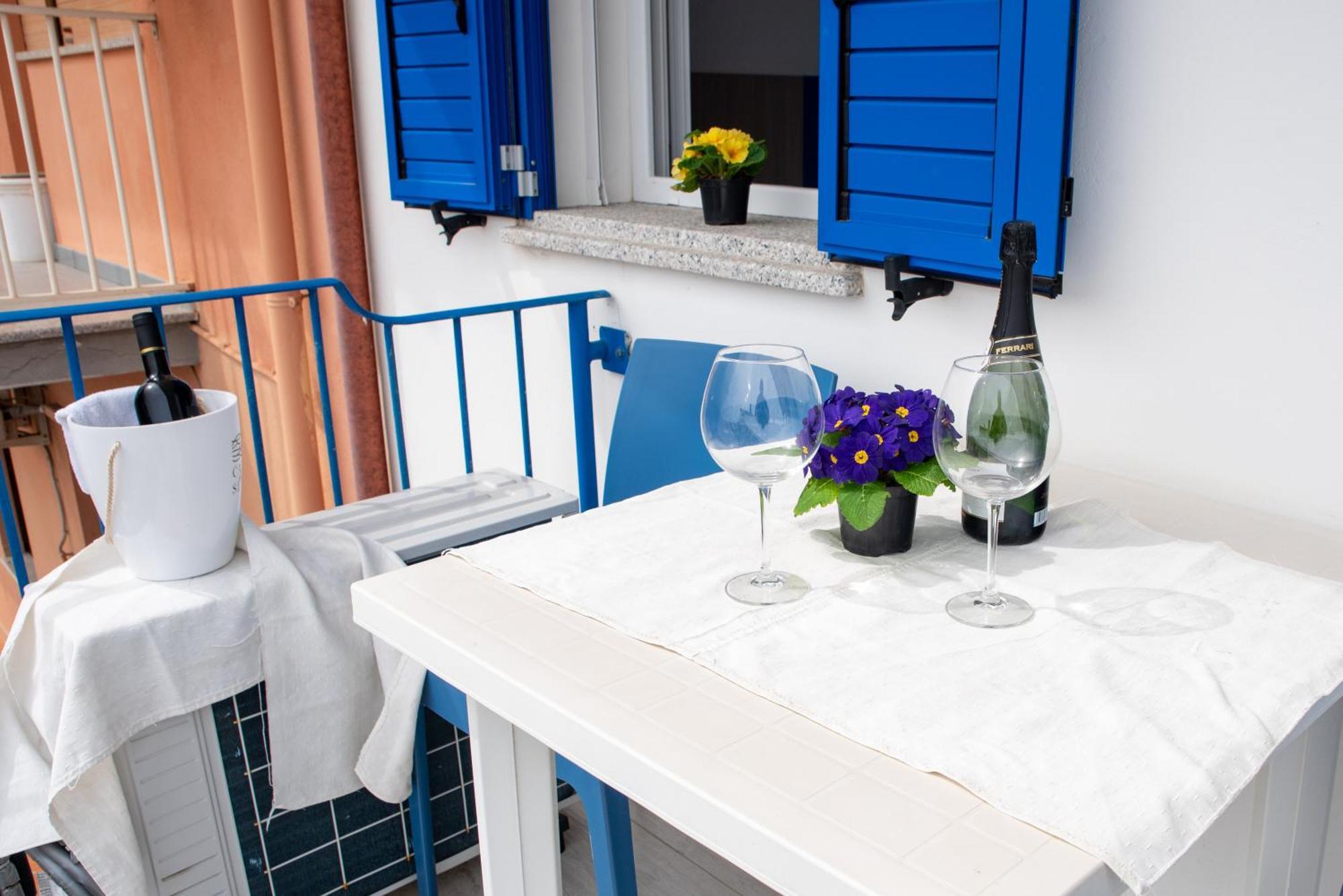 Bed & Blu Hotell La Caletta Eksteriør bilde